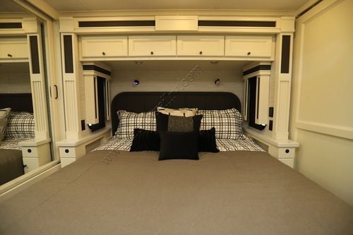 2026 Tiffin Motor Homes Allegro Red 33AA Class A