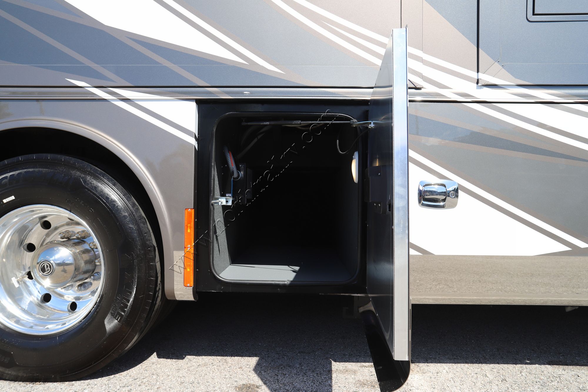 New 2026 Tiffin Motor Homes Allegro Bus 40IP Class A  For Sale