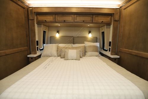 2026 Tiffin Motor Homes Phaeton 40IH Class A