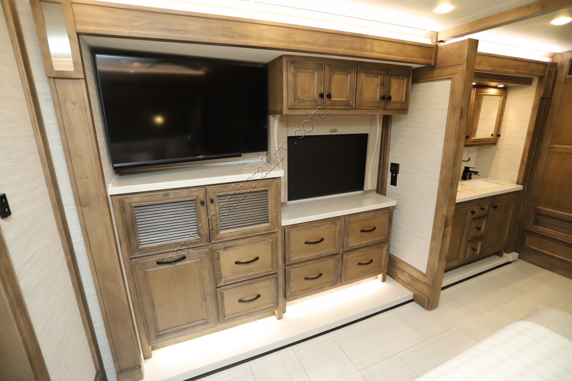 New 2026 Tiffin Motor Homes Phaeton 40IH Class A  For Sale