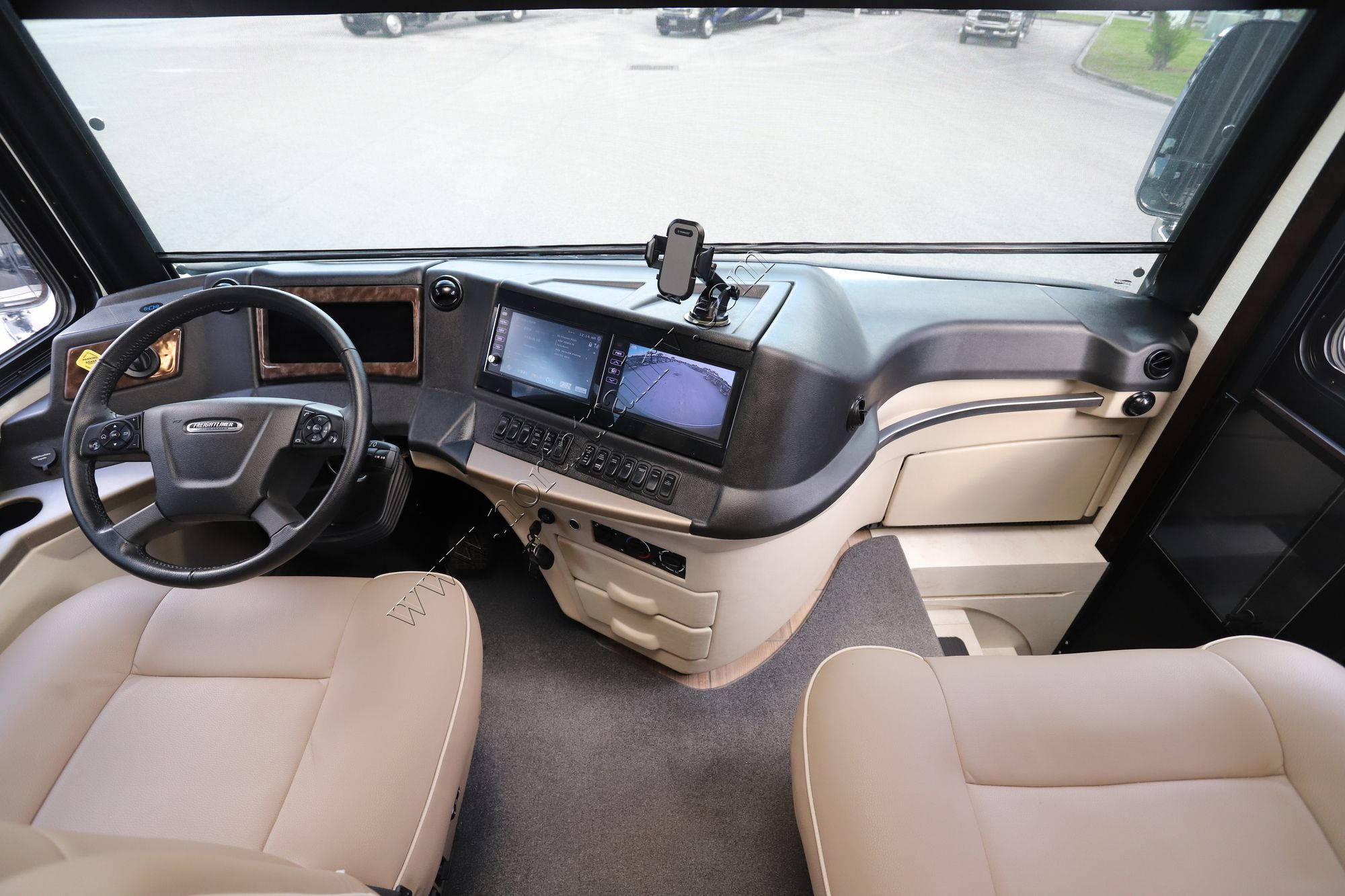 Used 2022 Newmar Dutch Star 4369 Class A  For Sale