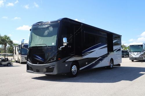 2026 Tiffin Motor Homes Phaeton 40IH Class A