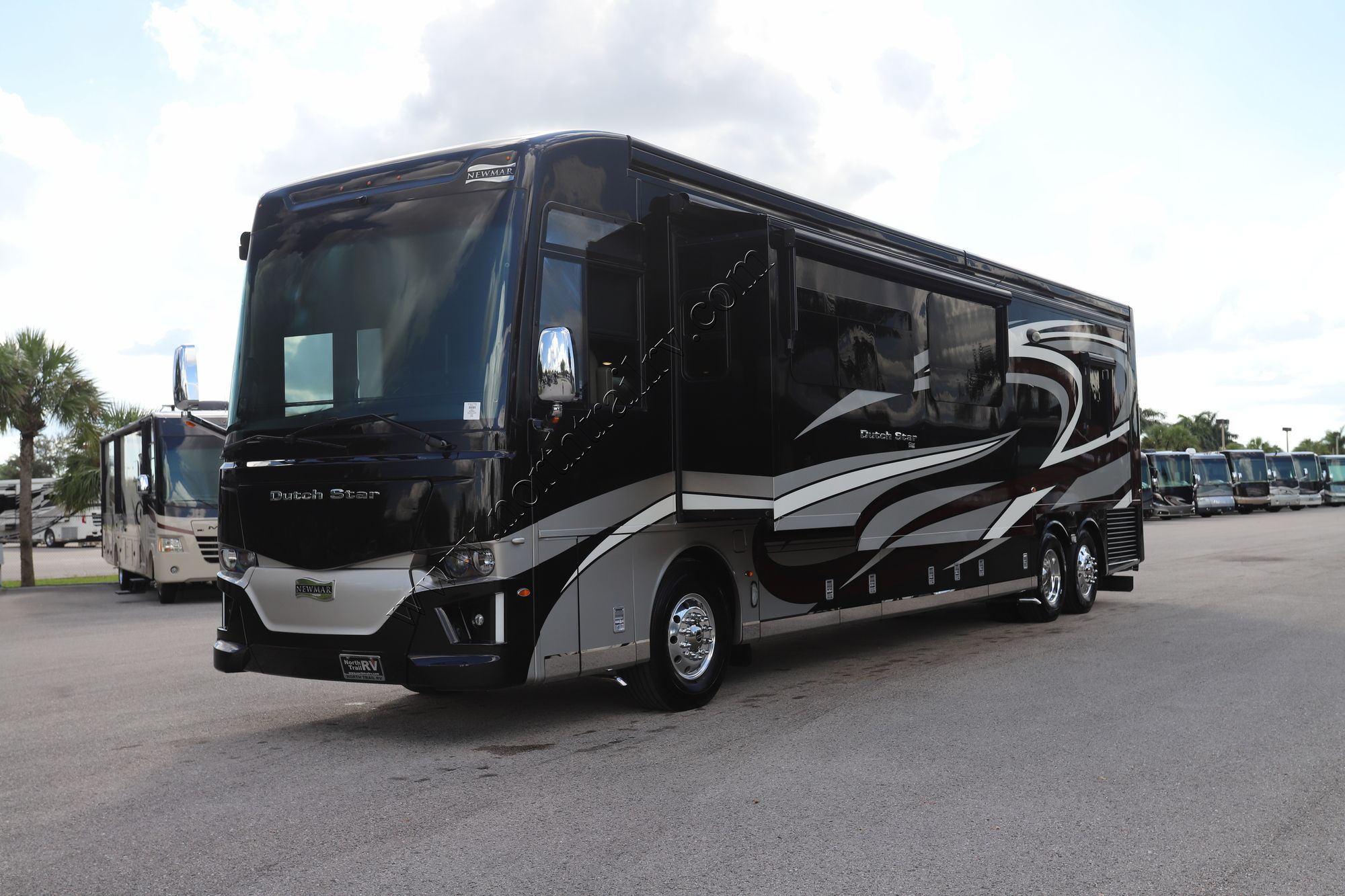 Used 2022 Newmar Dutch Star 4369 Class A  For Sale