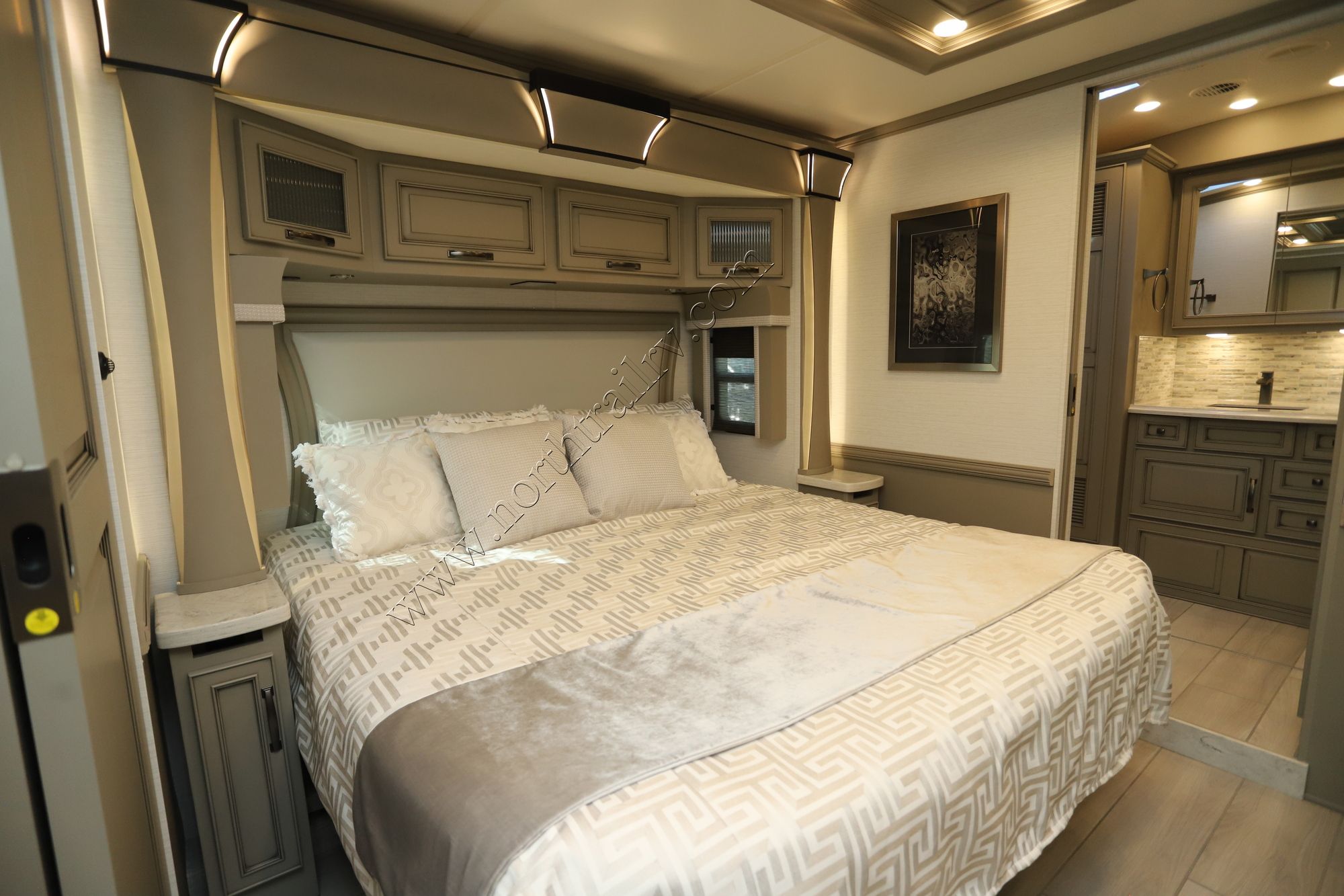 New 2026 Newmar Dutch Star 3836 Class A  For Sale