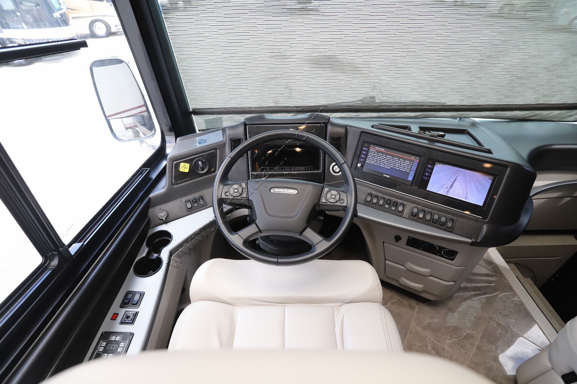 Used 2020 Newmar New Aire 3543 Class A  For Sale