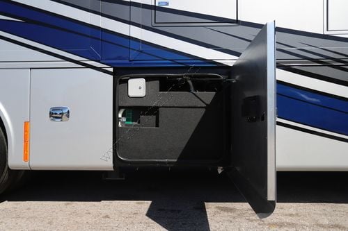 2026 Tiffin Motor Homes Phaeton 40IH Class A
