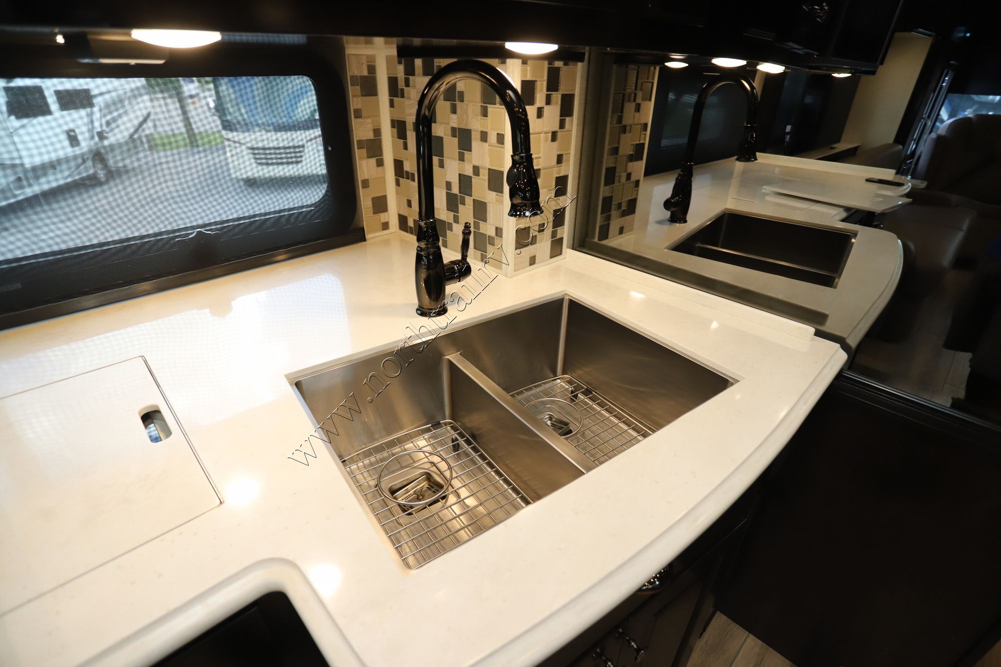 Used 2022 Newmar Dutch Star 4369 Class A  For Sale