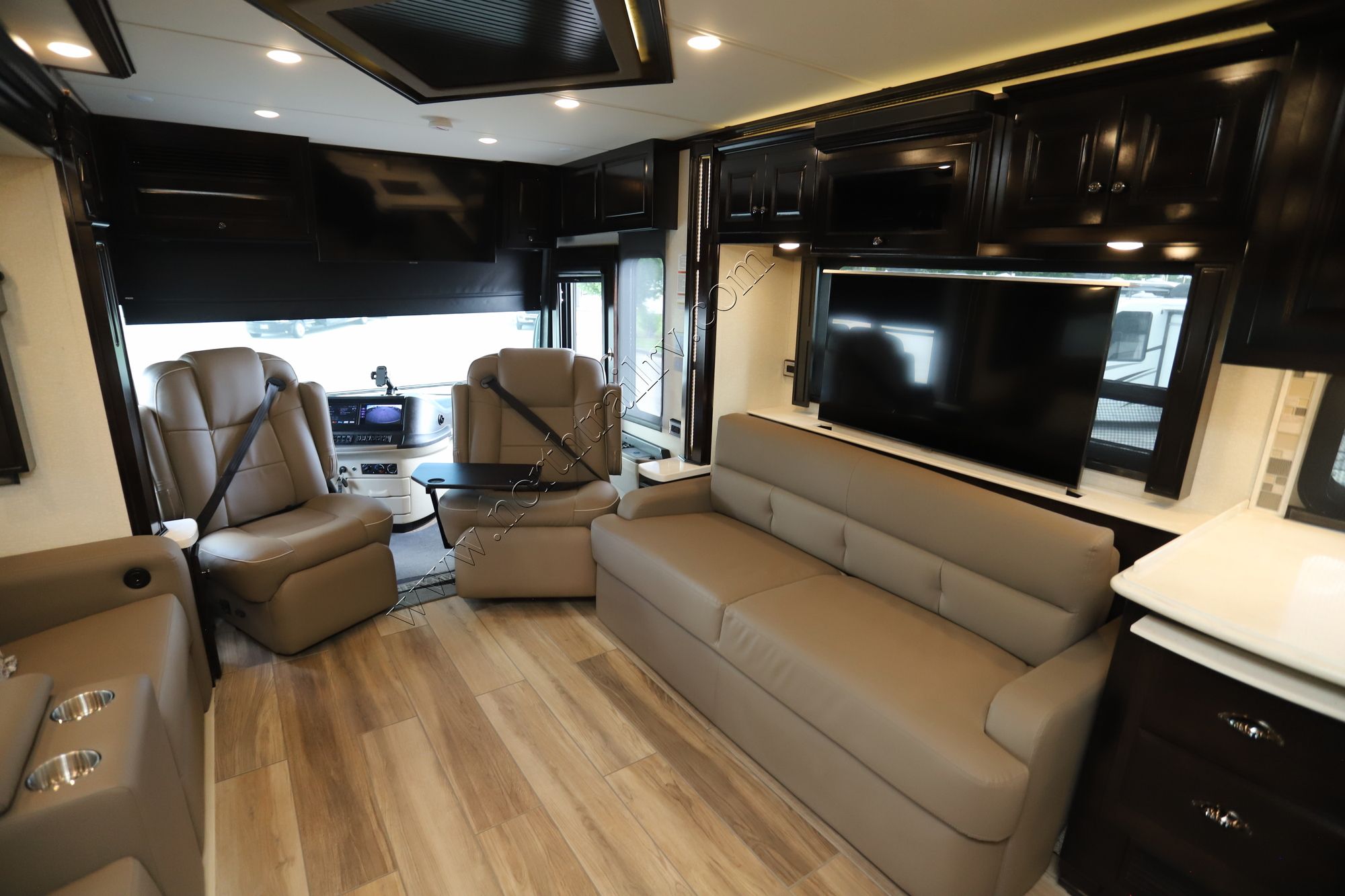 Used 2022 Newmar Dutch Star 4369 Class A  For Sale