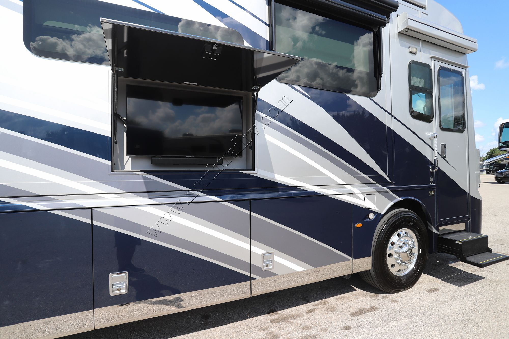 Used 2022 Newmar Mountain Aire 4118 Class A  For Sale