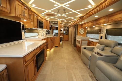 2022 Newmar Mountain Aire 4118