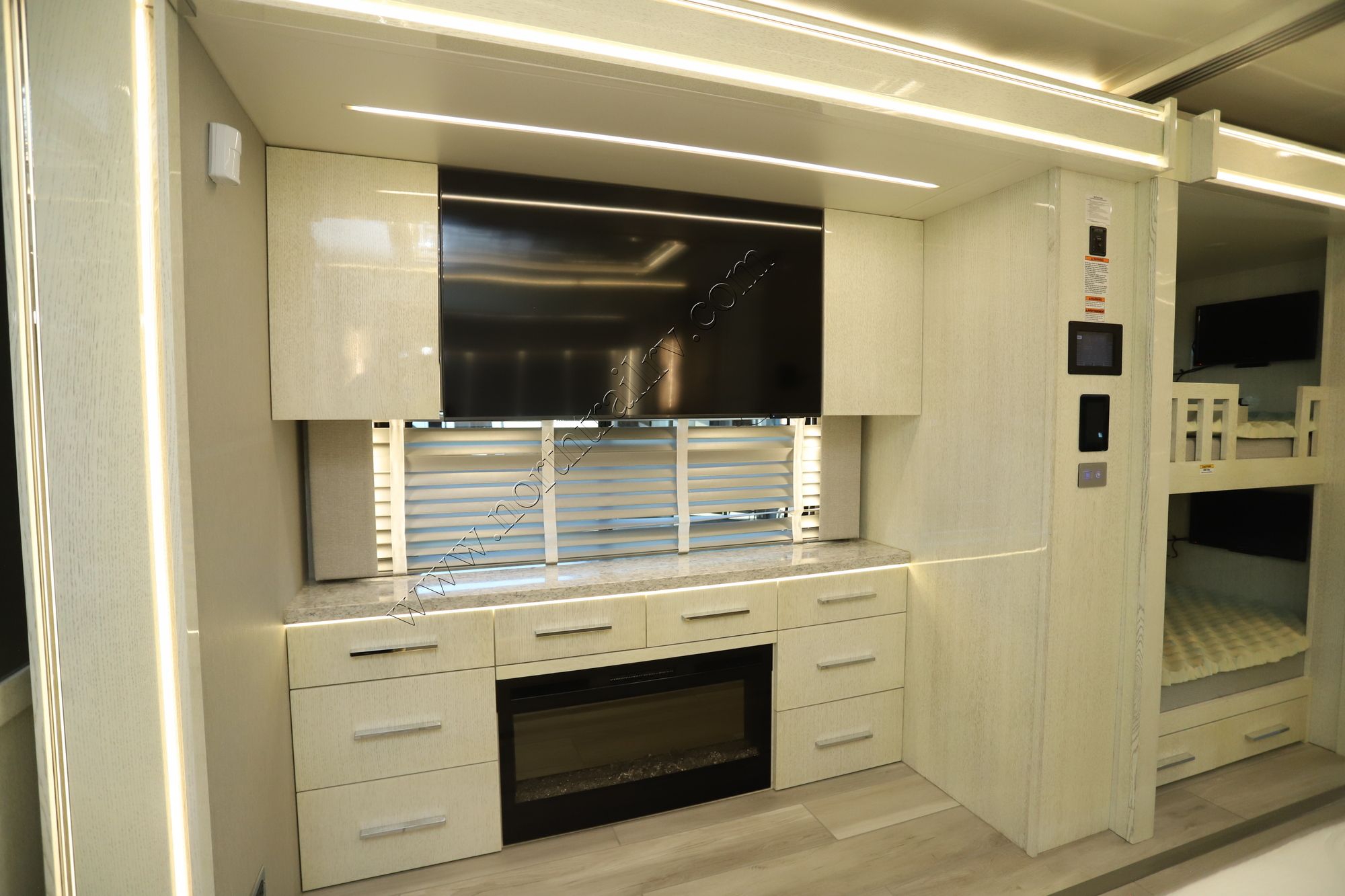 Used 2022 Newmar King Aire 4578 Class A  For Sale