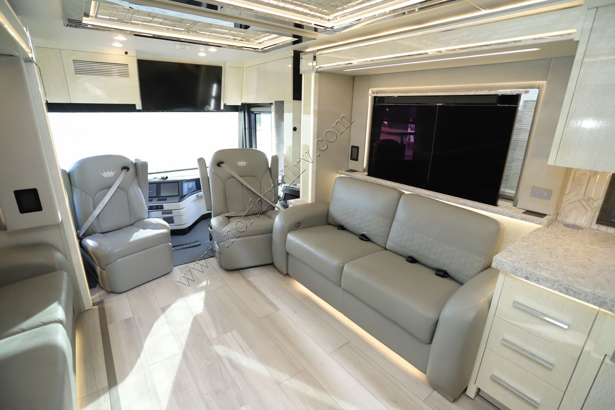 Used 2022 Newmar King Aire 4578 Class A  For Sale