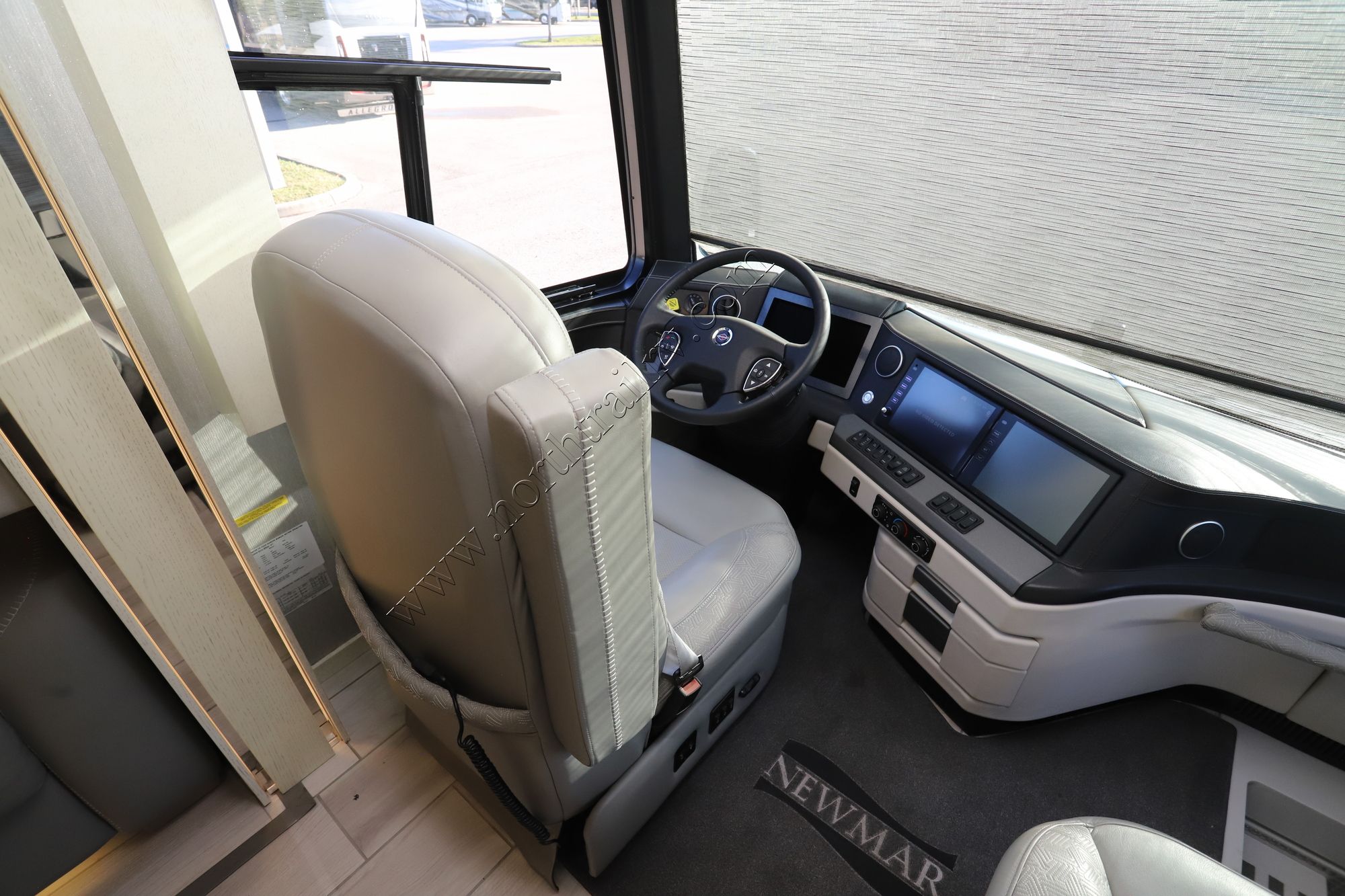 Used 2022 Newmar King Aire 4578 Class A  For Sale