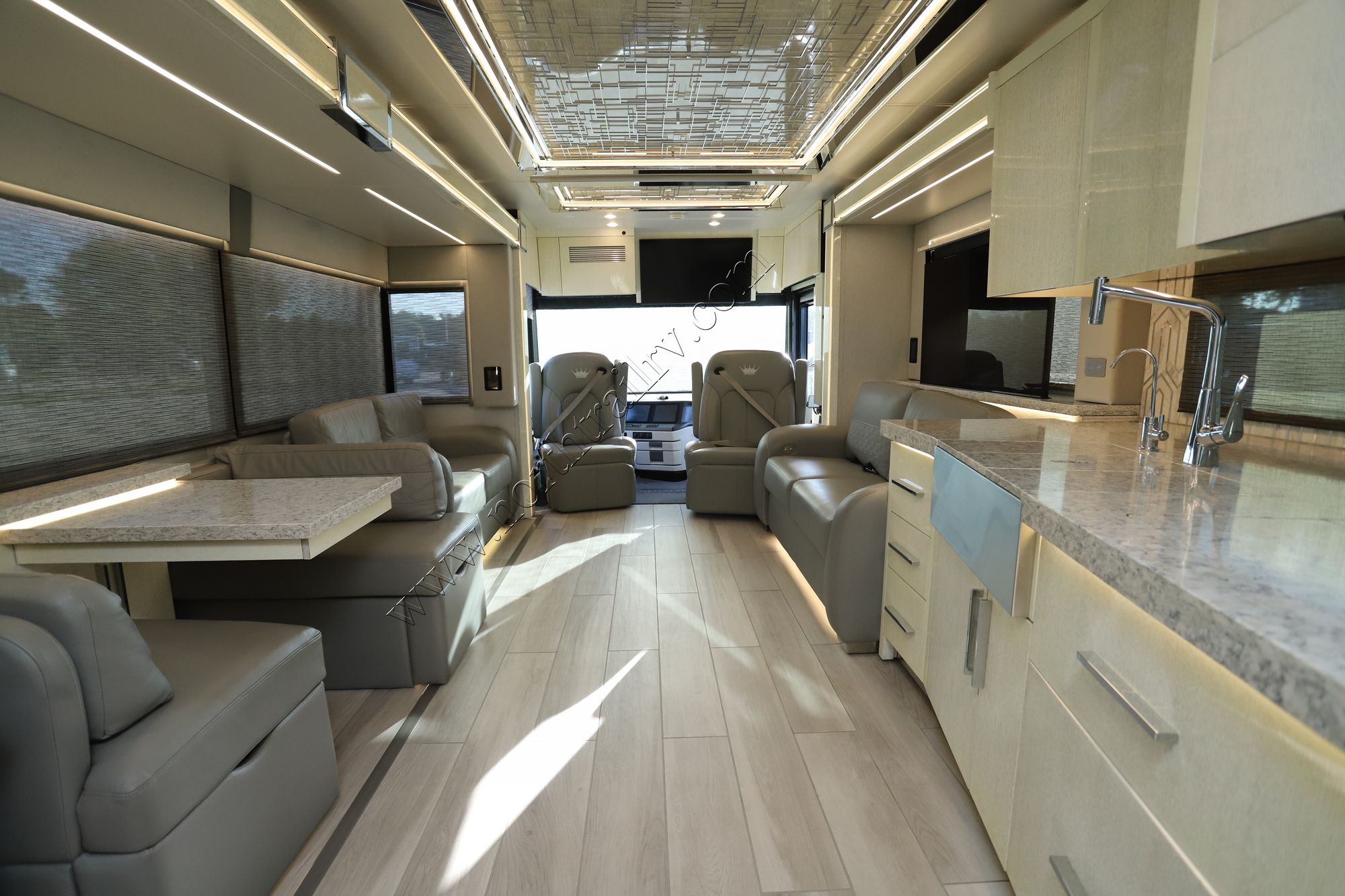 Used 2022 Newmar King Aire 4578 Class A  For Sale