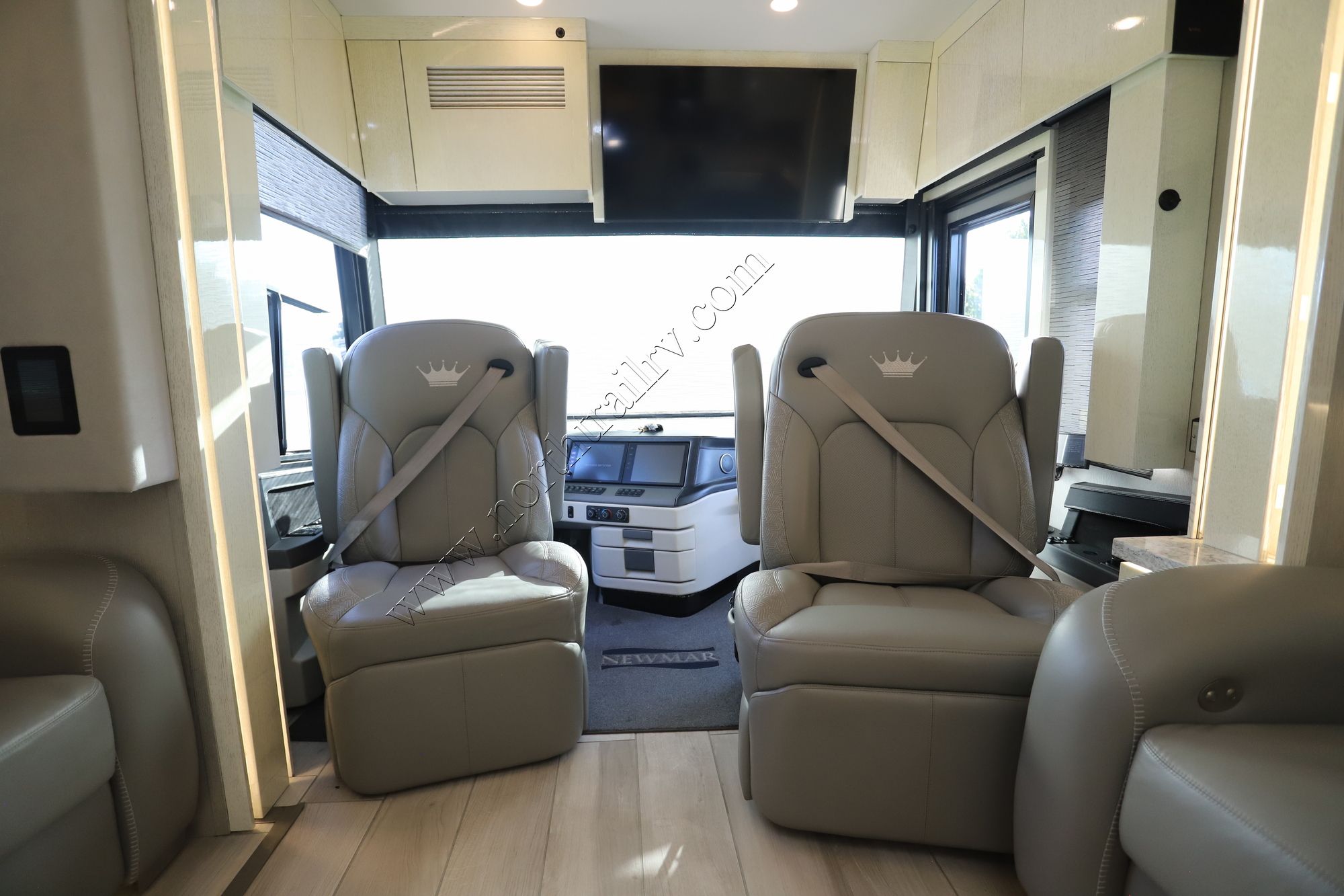 Used 2022 Newmar King Aire 4578 Class A  For Sale