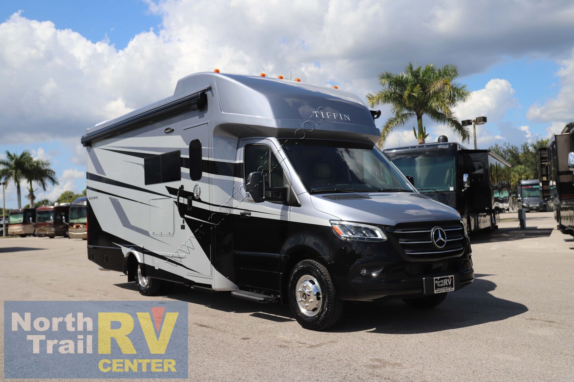 New 2026 Tiffin Motor Homes Wayfarer 25XRW Class C  For Sale