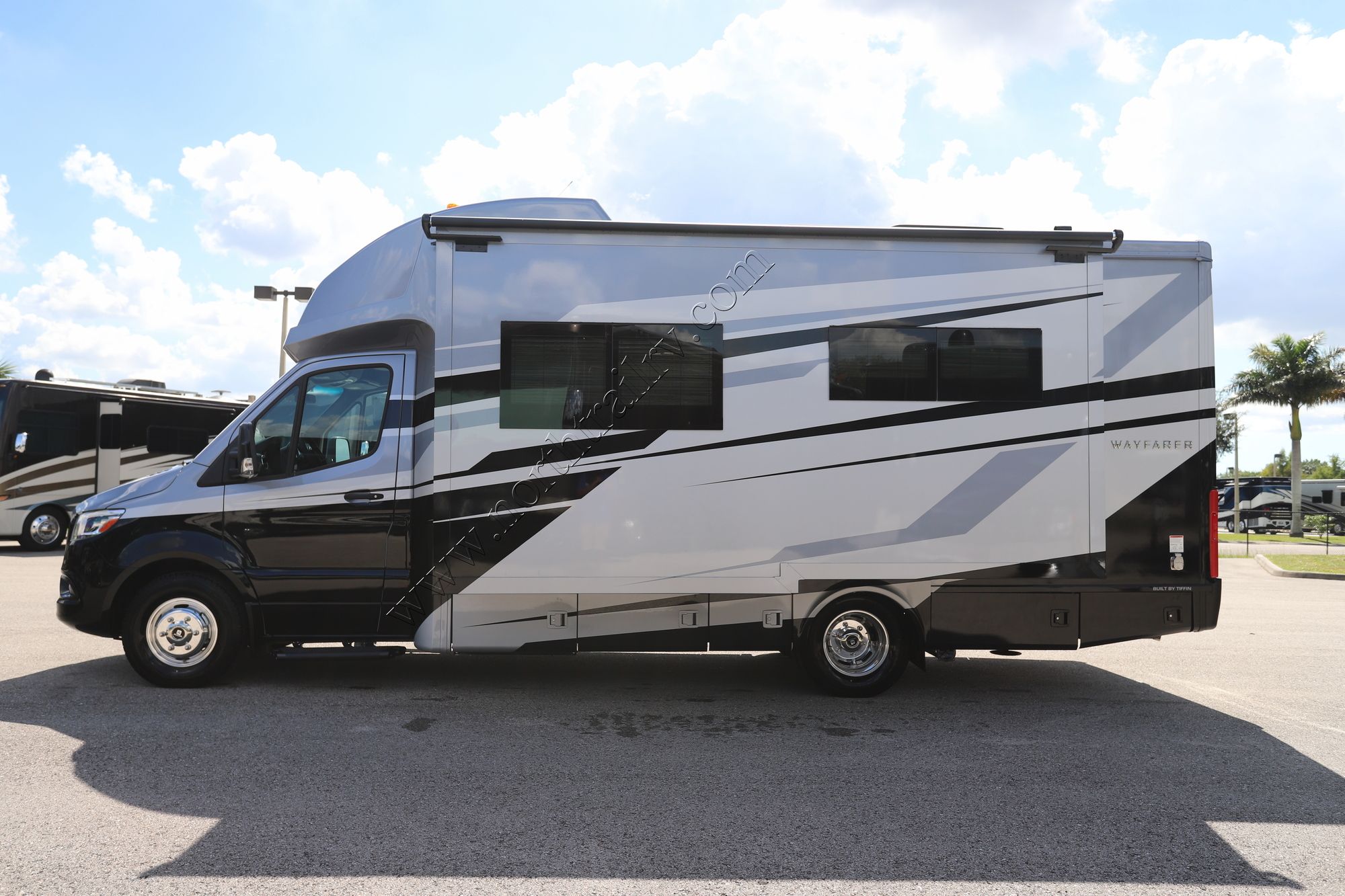 New 2026 Tiffin Motor Homes Wayfarer 25XRW Class C  For Sale