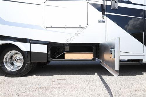 2026 Tiffin Motor Homes Wayfarer 25XRW