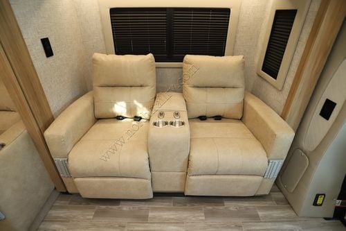 2026 Tiffin Motor Homes Wayfarer 25XRW