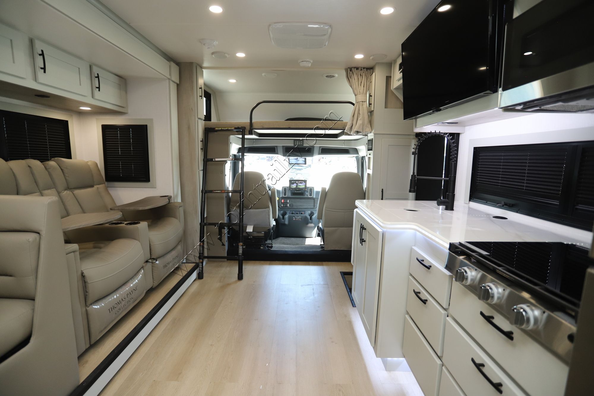 New 2026 Dynamax Europa 31SS Super C  For Sale