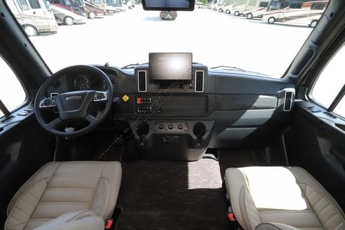 2026 Dynamax Europa 31SS