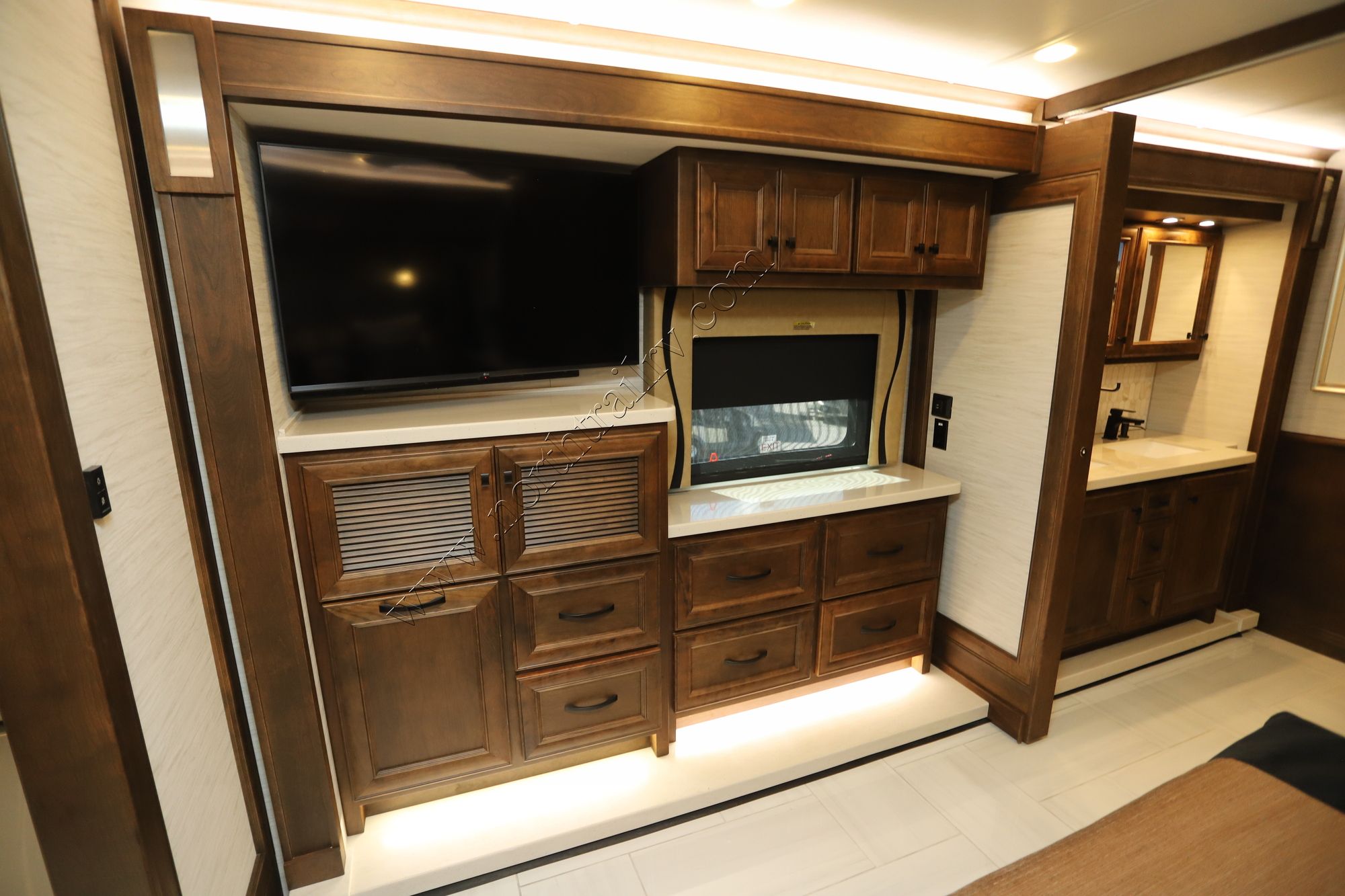 New 2026 Tiffin Motor Homes Phaeton 44OH Class A  For Sale