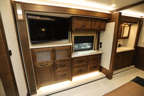 2026 Tiffin Motor Homes Phaeton 44OH