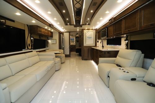 2026 Tiffin Motor Homes Phaeton 44OH