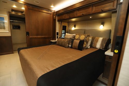 2026 Tiffin Motor Homes Phaeton 44OH