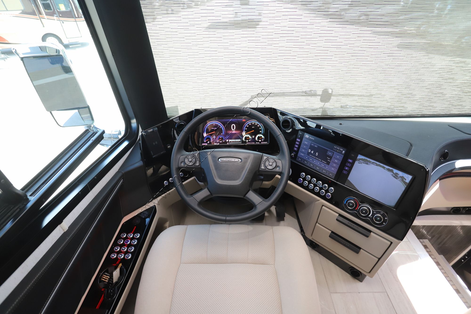 New 2026 Tiffin Motor Homes Zephyr 45FZ Class A  For Sale