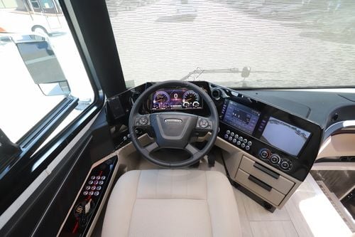 2026 Tiffin Motor Homes Zephyr 45FZ