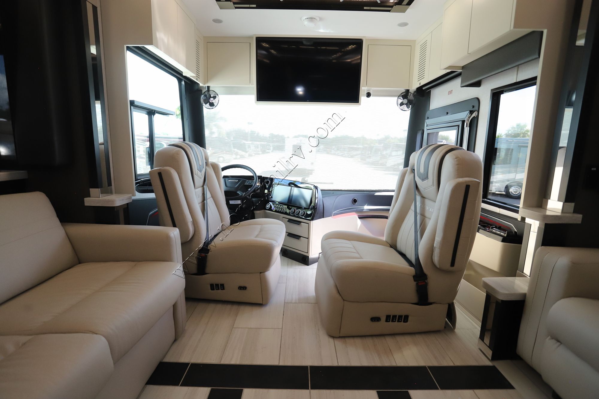 New 2026 Tiffin Motor Homes Zephyr 45FZ Class A  For Sale