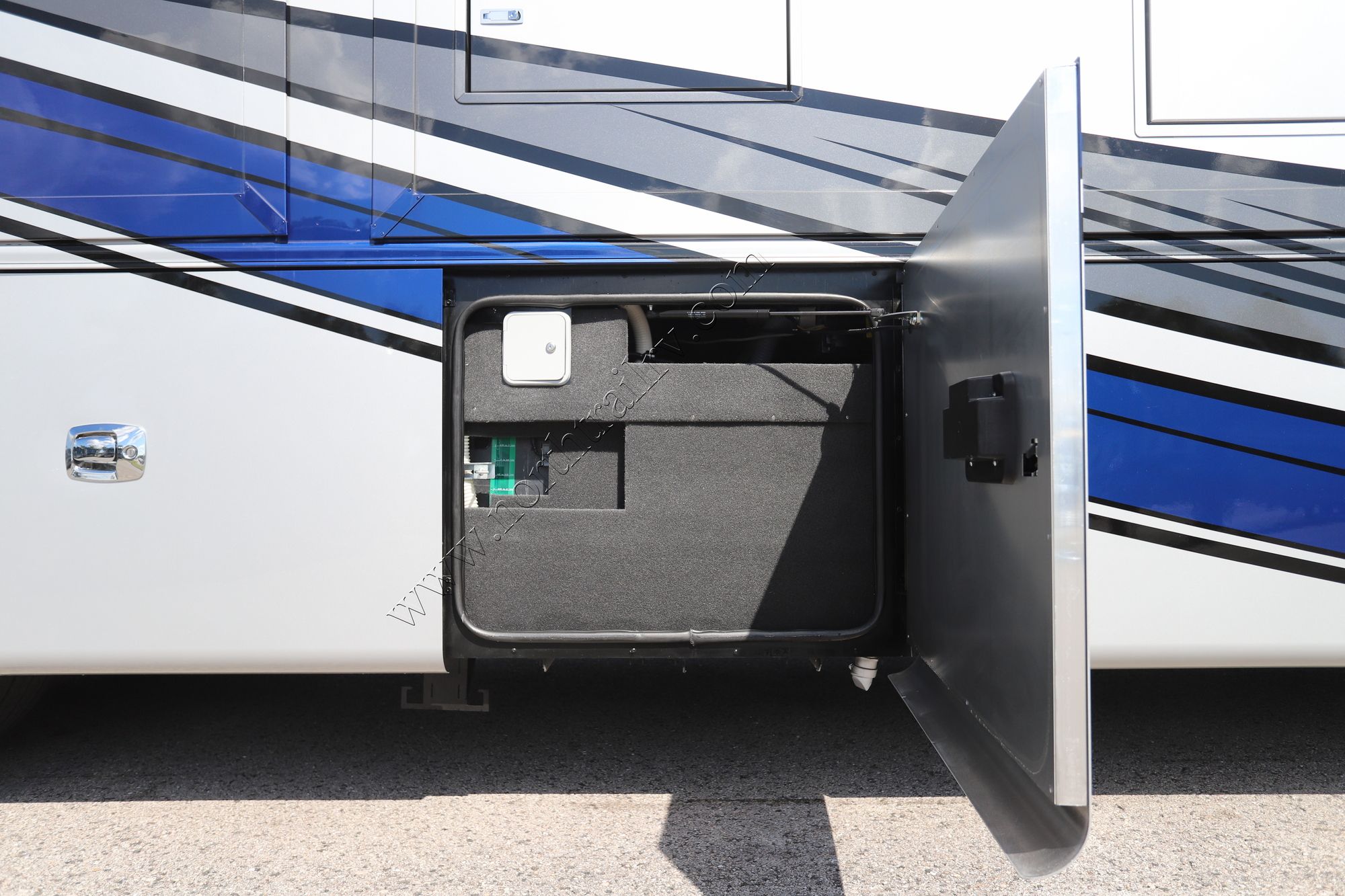 New 2026 Tiffin Motor Homes Phaeton 44OH Class A  For Sale
