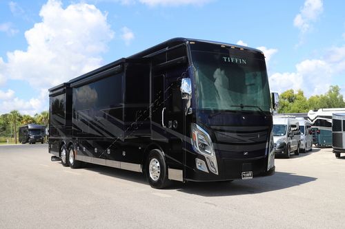 2026 Tiffin Motor Homes Zephyr 45FZ