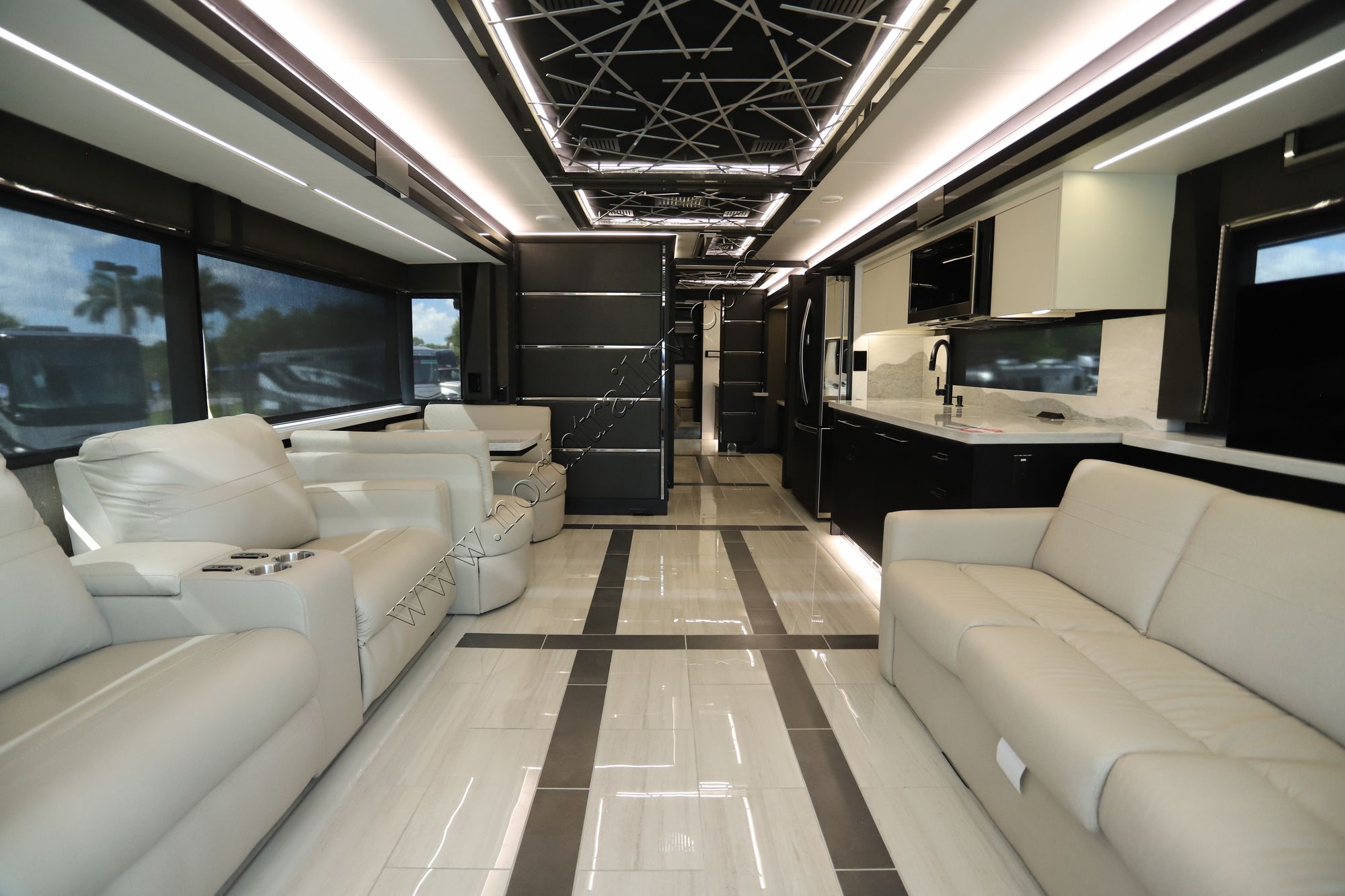 New 2026 Tiffin Motor Homes Zephyr 45FZ Class A  For Sale