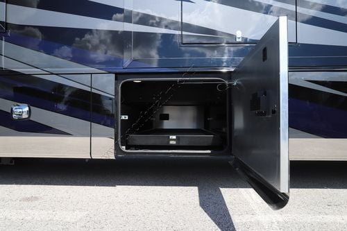 2026 Tiffin Motor Homes Zephyr 45FZ