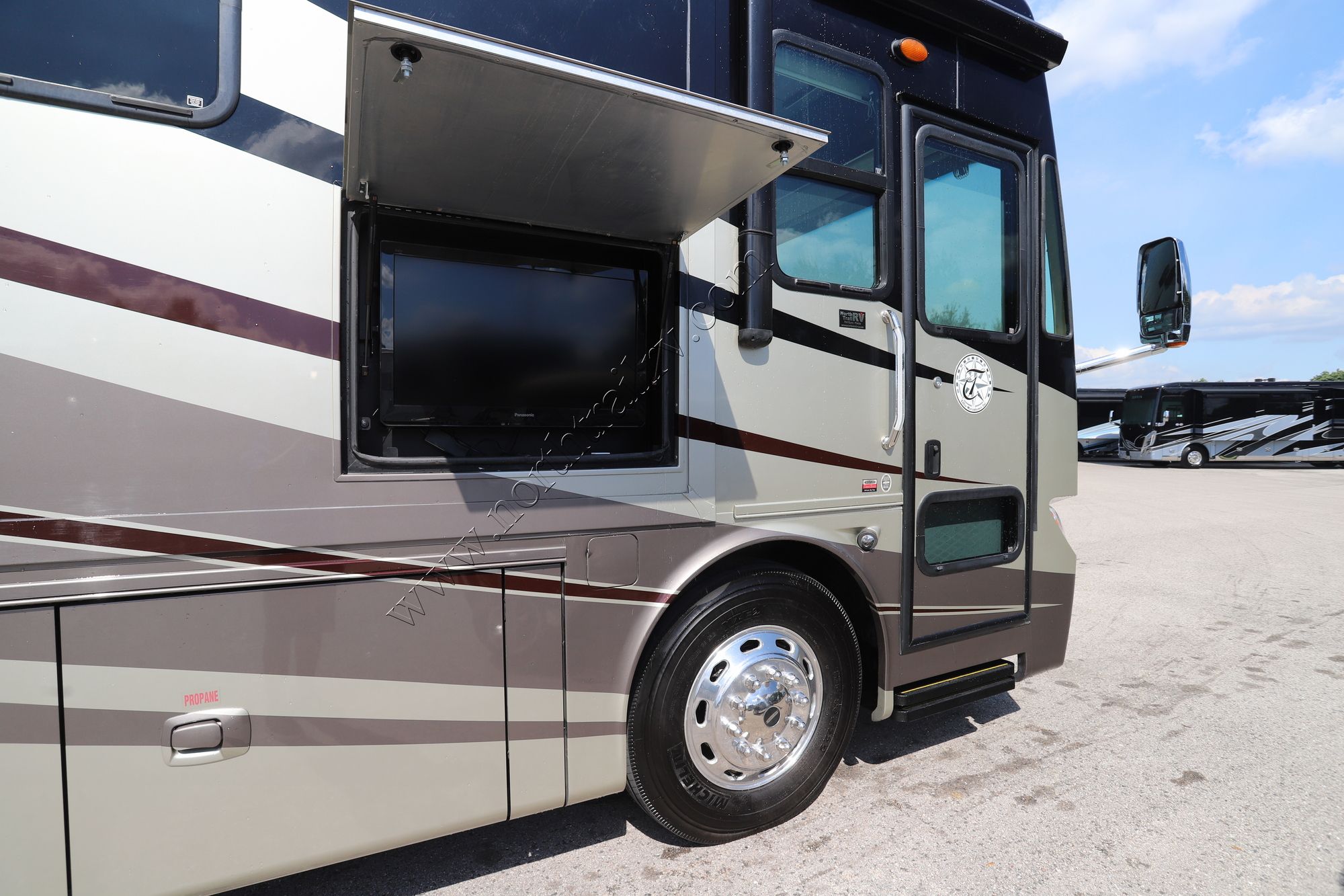 Used 2013 Tiffin Motor Homes Phaeton 42LH Class A  For Sale