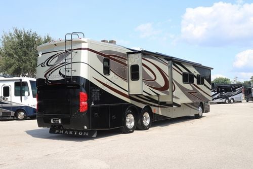 2013 Tiffin Motor Homes Phaeton 42LH