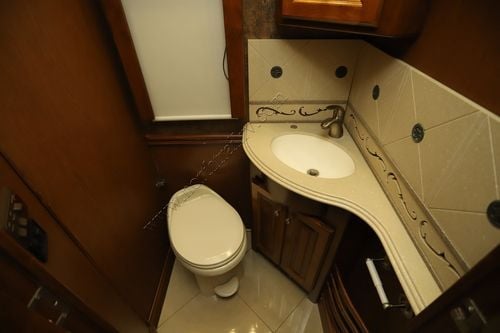 2013 Tiffin Motor Homes Phaeton 42LH