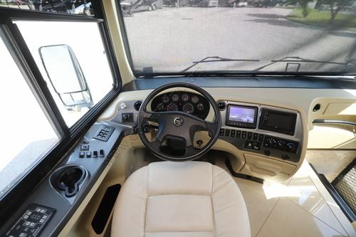 2013 Tiffin Motor Homes Phaeton 42LH