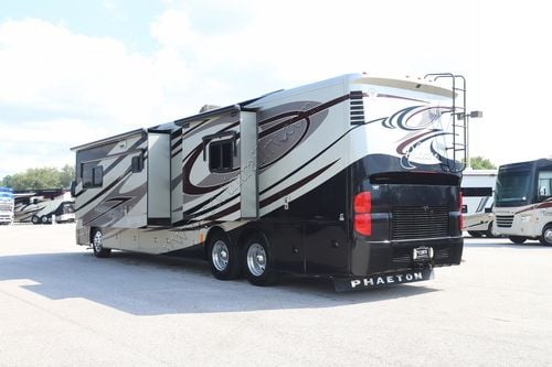 2013 Tiffin Motor Homes Phaeton 42LH