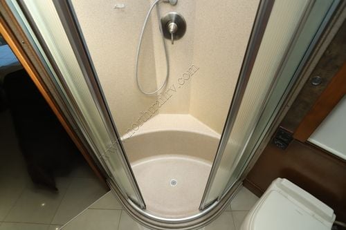2013 Tiffin Motor Homes Phaeton 42LH