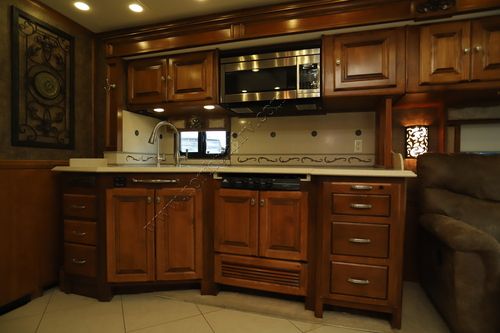 2013 Tiffin Motor Homes Phaeton 42LH