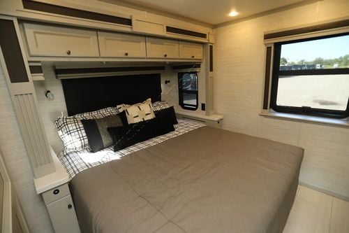 2026 Tiffin Motor Homes Allegro Bay 34DB