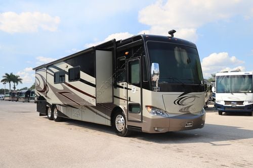 2013 Tiffin Motor Homes Phaeton 42LH