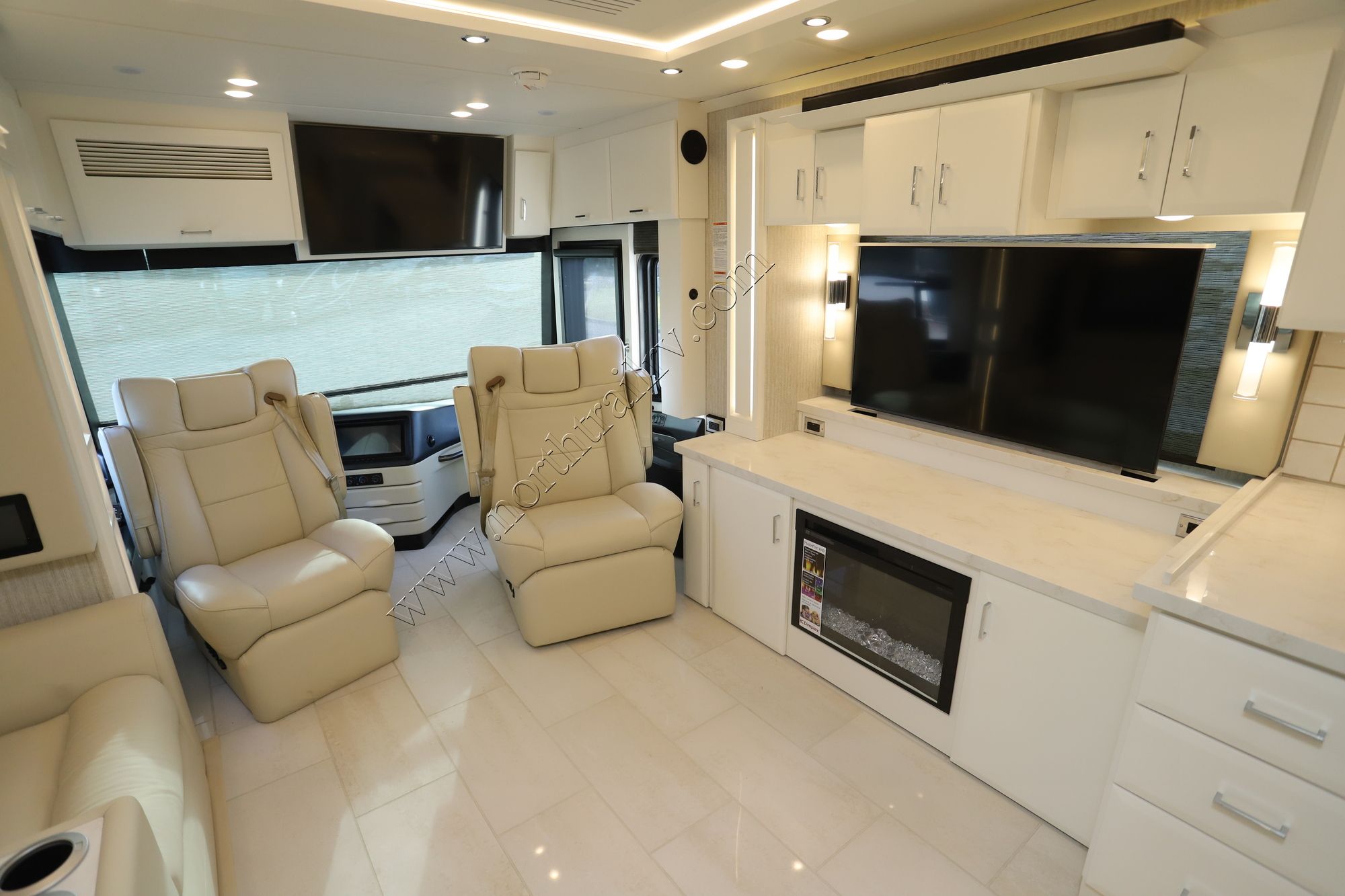 New 2026 Newmar Mountain Aire 4118 Class A  For Sale