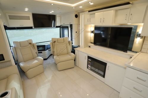 2026 Newmar Mountain Aire 4118