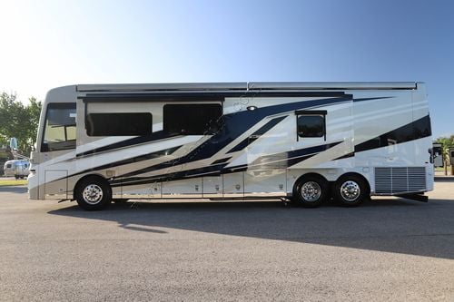 2026 Newmar Mountain Aire 4118