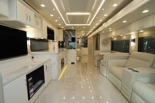 2026 Newmar Mountain Aire 4118