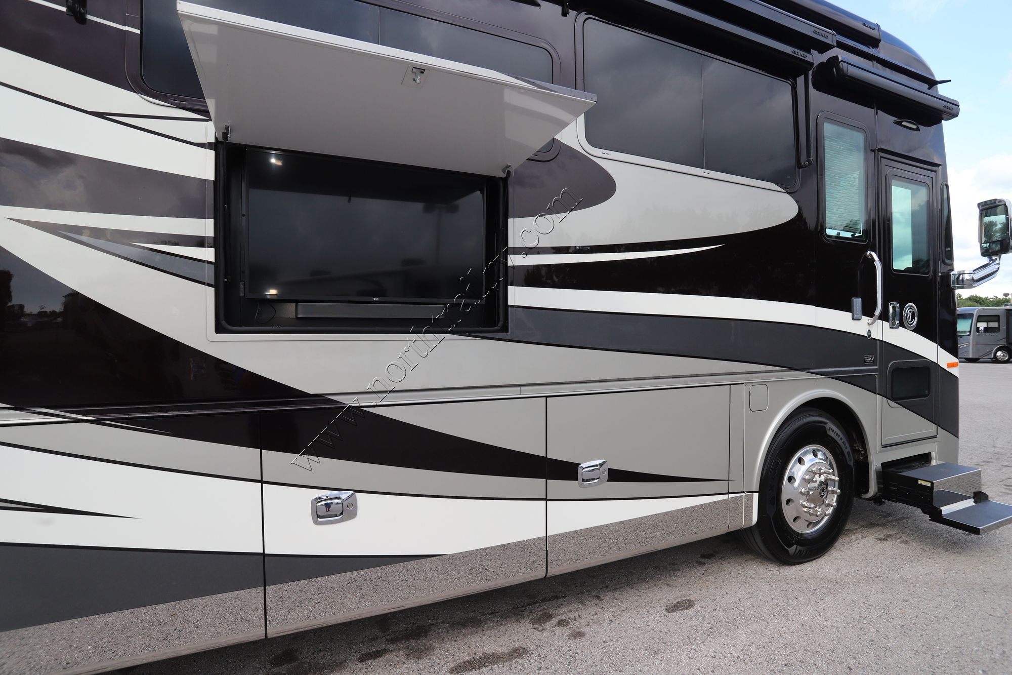 Used 2021 Tiffin Motor Homes Allegro Bus 40IP Class A  For Sale
